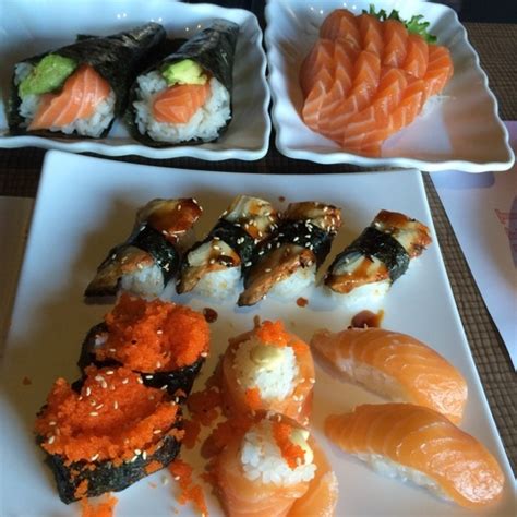 There's a small place in the Bank & Hunt Club area called Delivery <b>Sushi</b>. . All you can eat sushi ottawa